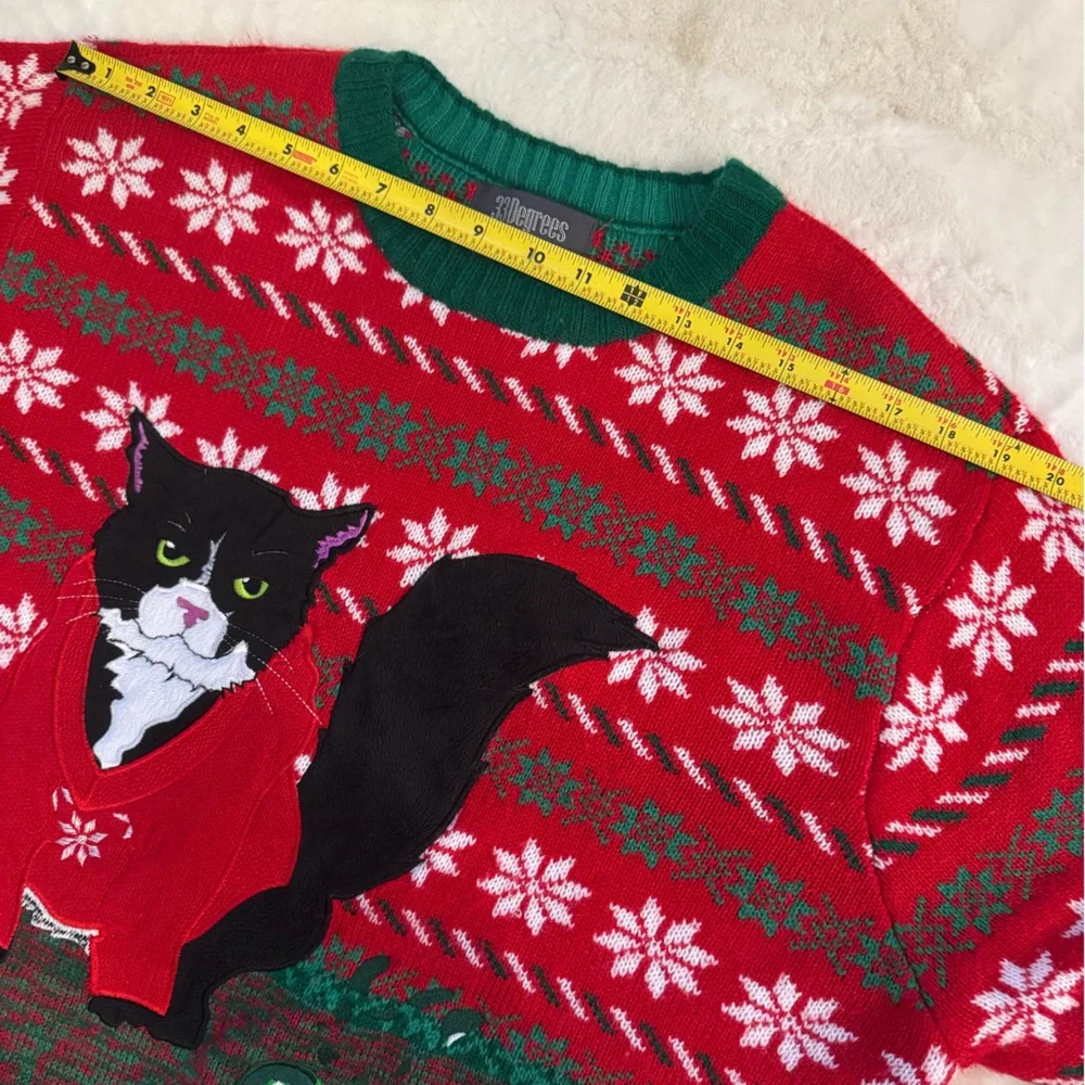 33 Degrees Cat ‘Ugly’ Christmas Sweater, Soft Comfy Cozy - Picture 7 of 10